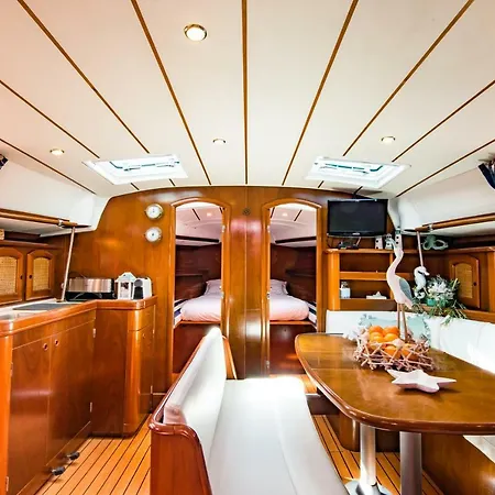 Båthotell Bed & Boat Mariiner Lisboa