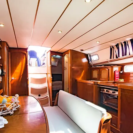 Båthotell Bed & Boat Mariiner Lisboa