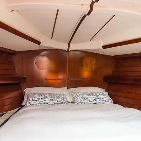 Bed & Boat Mariiner Båthotell *